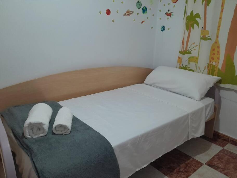Disfruta De Un Barrio Tranquilo Alcalá de Guadaira Exterior foto