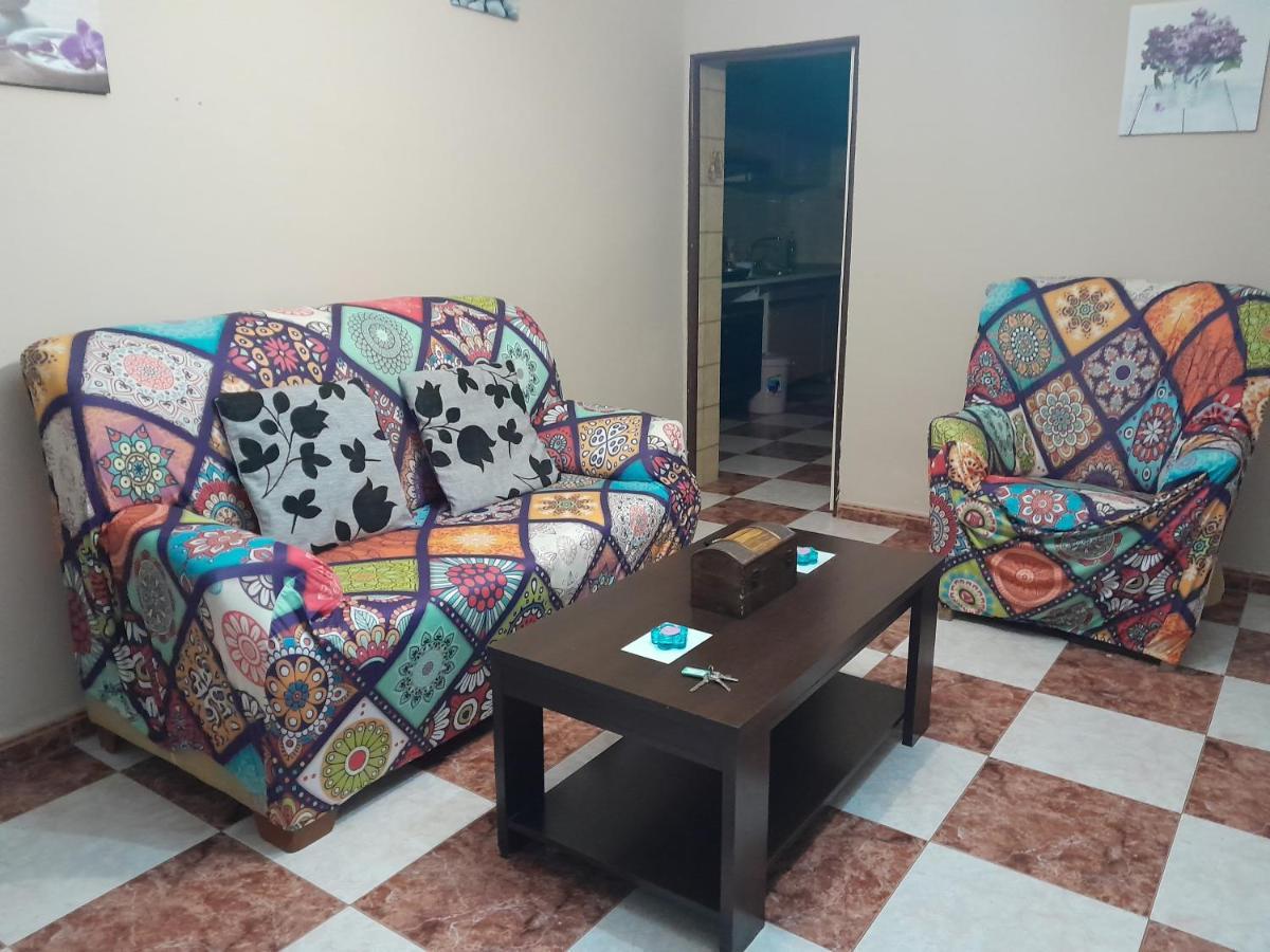 Disfruta De Un Barrio Tranquilo Alcalá de Guadaira Exterior foto