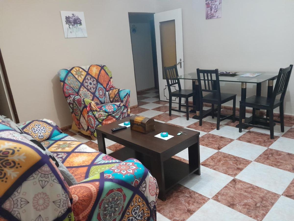 Disfruta De Un Barrio Tranquilo Alcalá de Guadaira Exterior foto